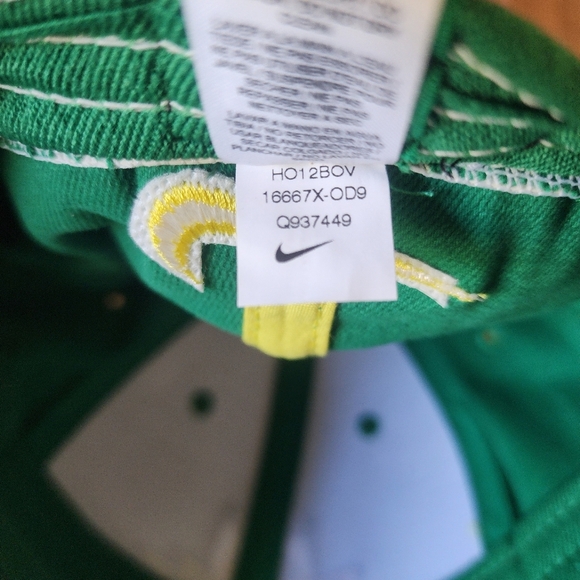NCAA Oregon Ducks Nike Swoosh Hat One Size - Picture 6 of 6